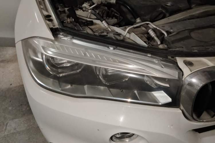 Used BMW X5  Right Front Headlight