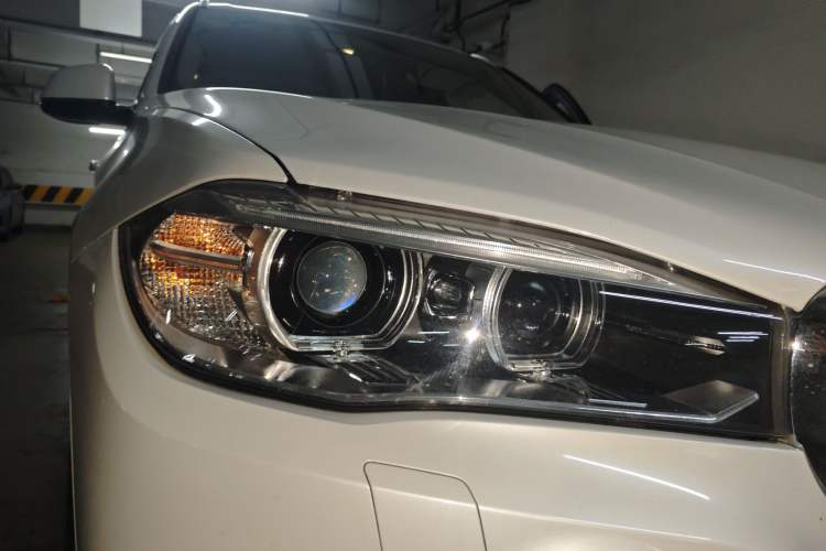 Used BMW X5 2017 xDrive35i Elegant Edition Right Front Headlight