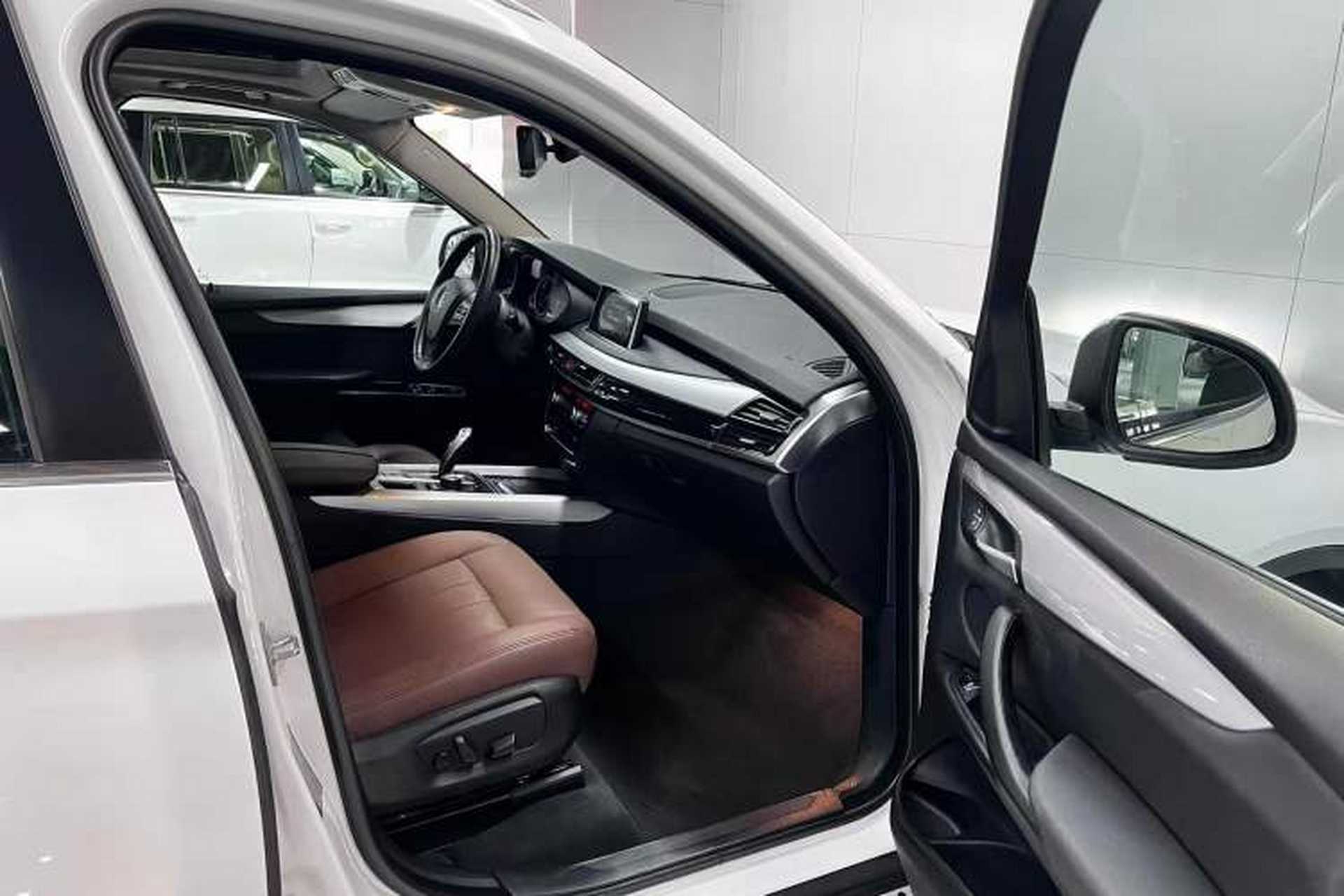 Used BMW X5 2017 xDrive35i Middle East Right Front Seat