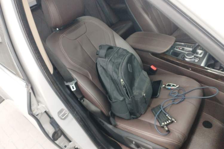 Used BMW X5 2017 xDrive28i Right Front Seat