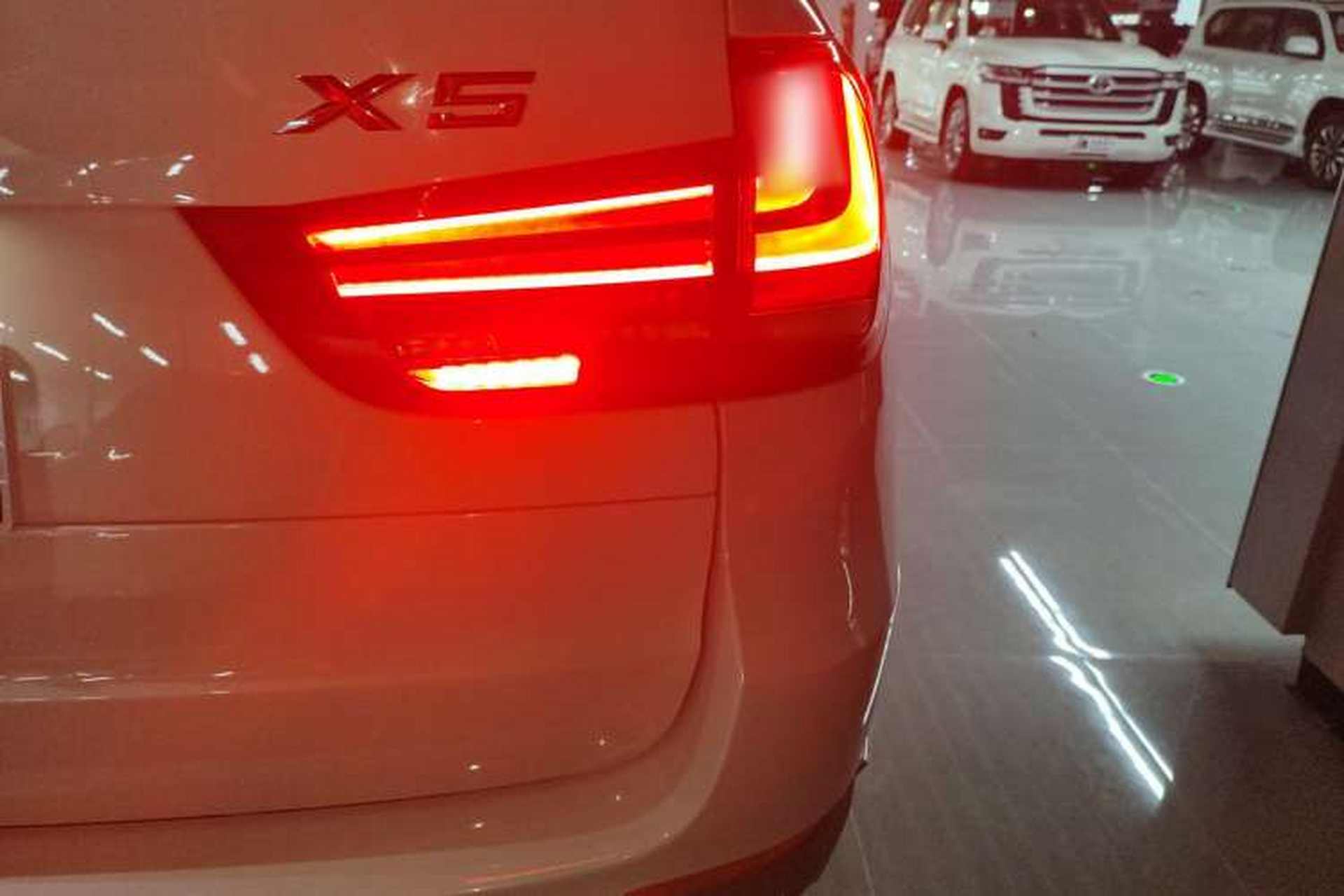 Used BMW X5 2017 xDrive35i Middle East Right Rear Taillight