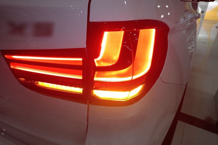 Used BMW X5 2017 xDrive35i parallel import Right Rear Taillight