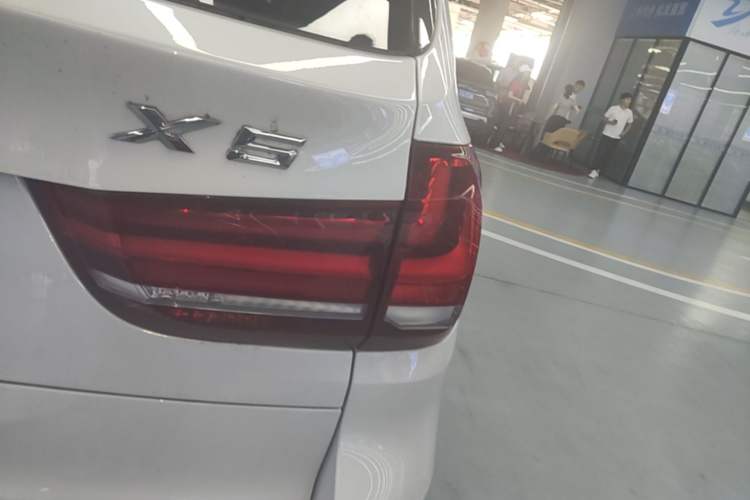 Used BMW X5 2017 xDrive28i Right Rear Taillight