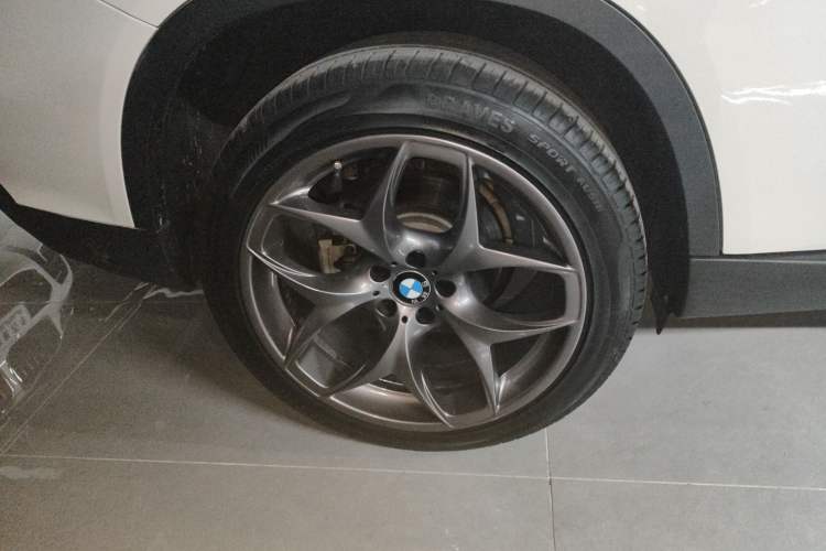 Used BMW X5 2017 xDrive35i Middle East Right Rear Wheel Hub