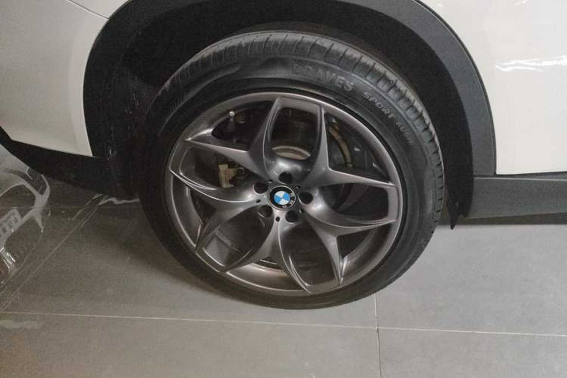 Used BMW X5 2017 xDrive35i Middle East Right Rear Wheel Hub