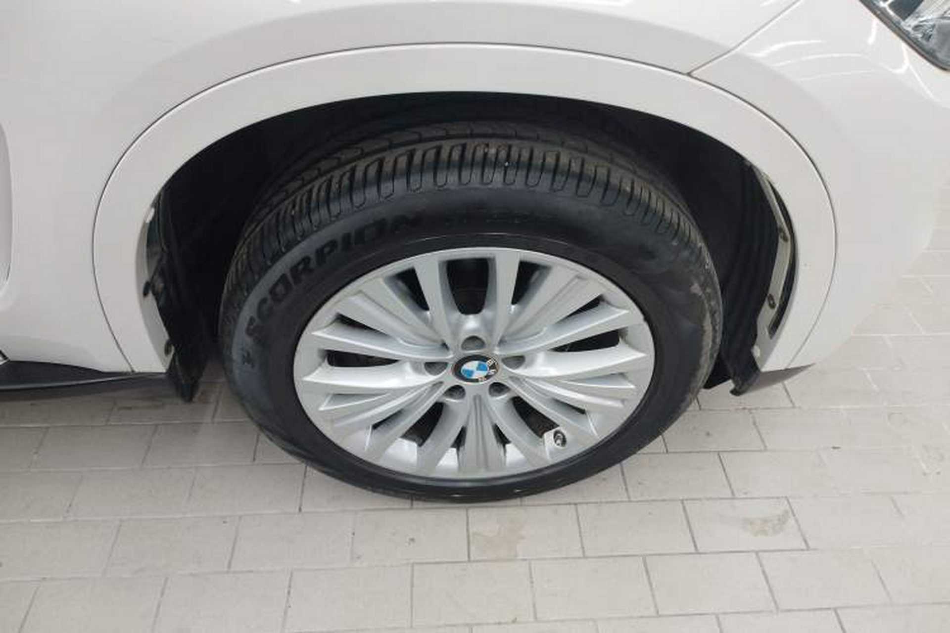 Used BMW X5 2017 xDrive28i Right Rear Wheel Hub