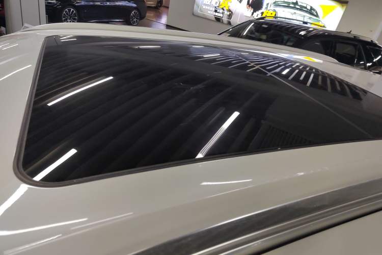 Used BMW X5 2017 xDrive28i Roof