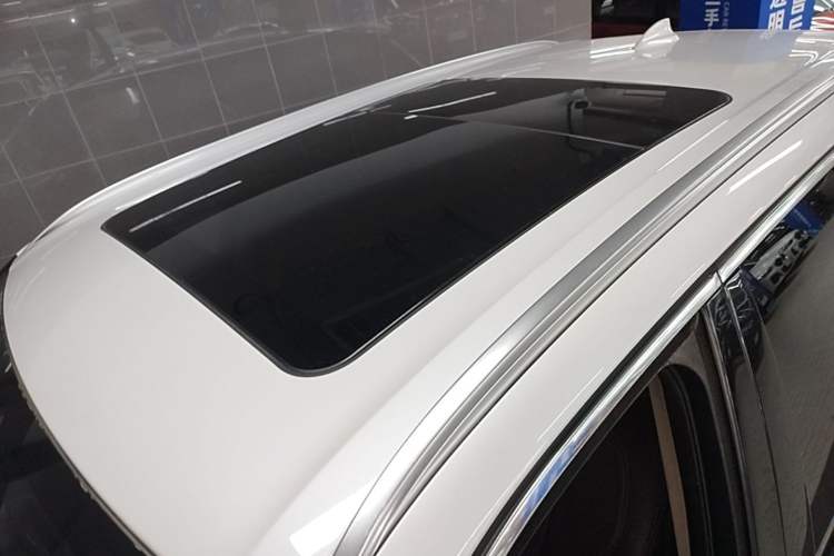 Used BMW X5 2017 xDrive28i Roof