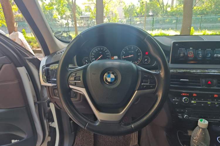 Used BMW X5 2017 xDrive28i Steering Wheel