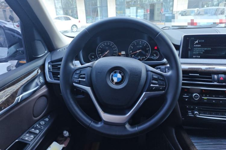 Used BMW X5 2017 xDrive35i Elegant Edition Steering Wheel
