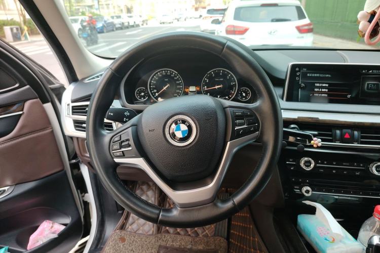 Used BMW X5 2017 xDrive28i Steering Wheel