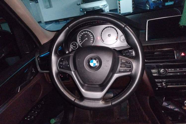 Used BMW X5 2017 xDrive28i Steering Wheel