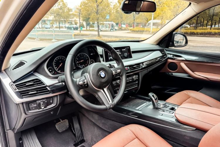 Used BMW X5 2017 xDrive35i 3.0T Automatic with M Sport Package Middle East Steering Wheel