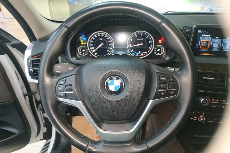 Used BMW X5 2017 xDrive28i Steering Wheel