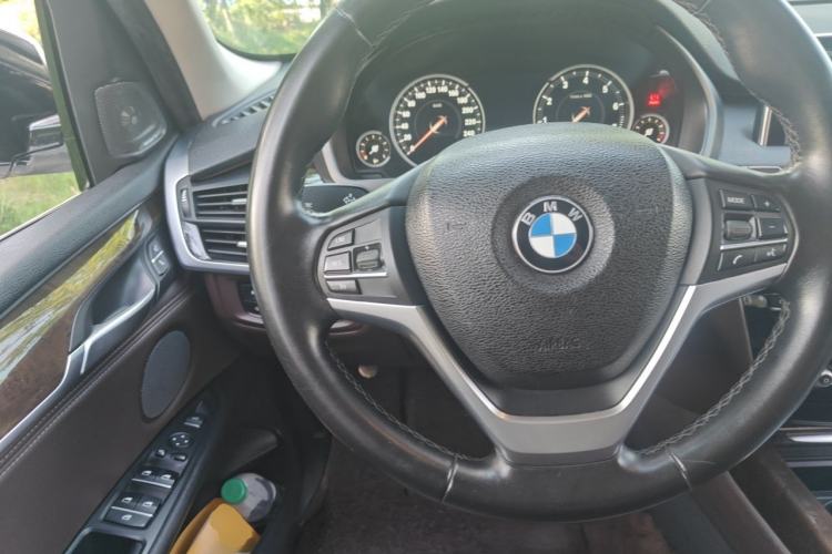 Used BMW X5 2017 xDrive35i Elegant Edition Steering Wheel