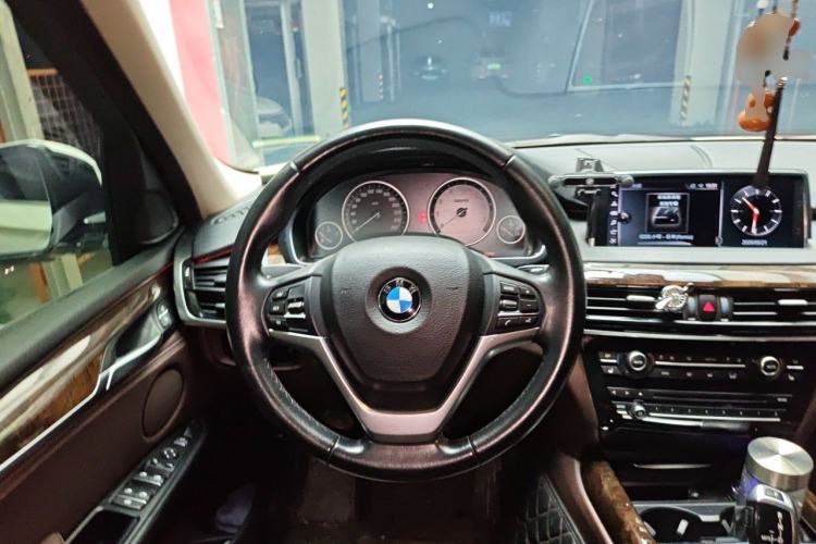 Used BMW X5 2017 xDrive35i Elegant Edition Steering Wheel