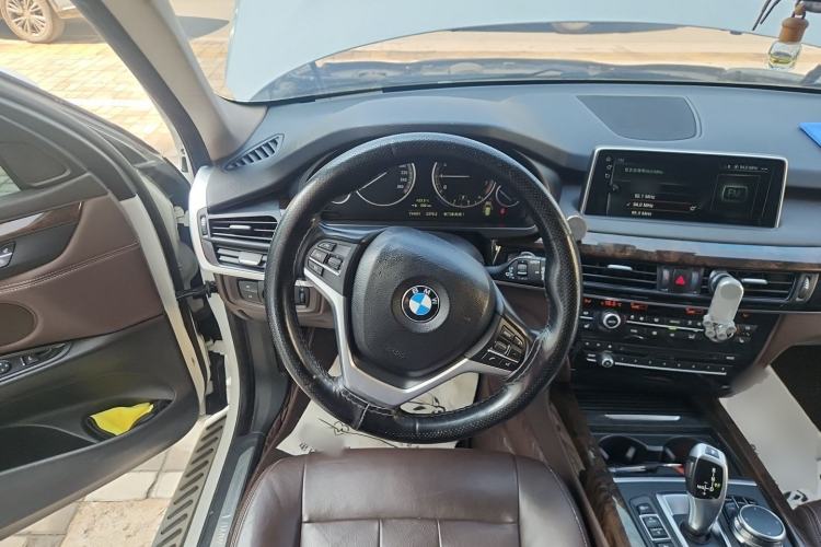 Used BMW X5 2017 xDrive35i Elegant Edition Steering Wheel