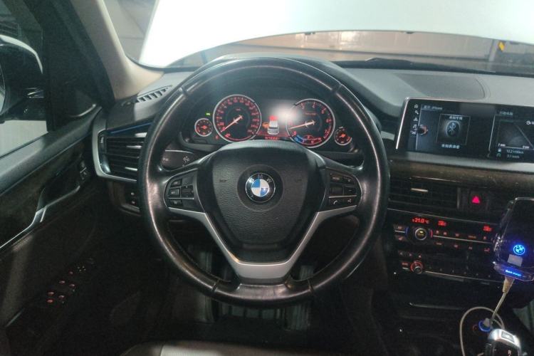 Used BMW X5 2017 xDrive35i Elegant Edition Steering Wheel