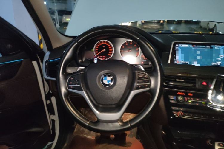Used BMW X5 2017 xDrive35i Leading Model Steering Wheel
