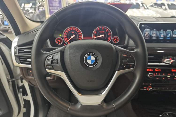 Used BMW X5 2017 xDrive28i Steering Wheel