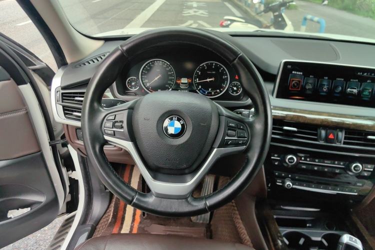 Used BMW X5 2017 xDrive28i Steering Wheel