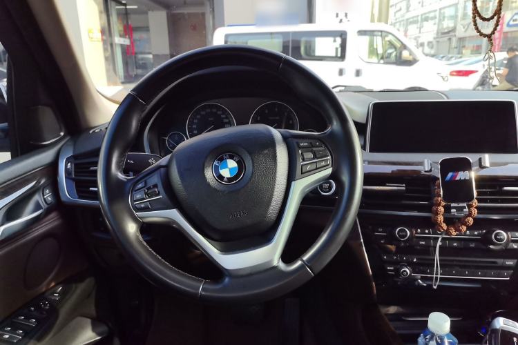 Used BMW X5 2017 xDrive35i Elegant Edition Steering Wheel