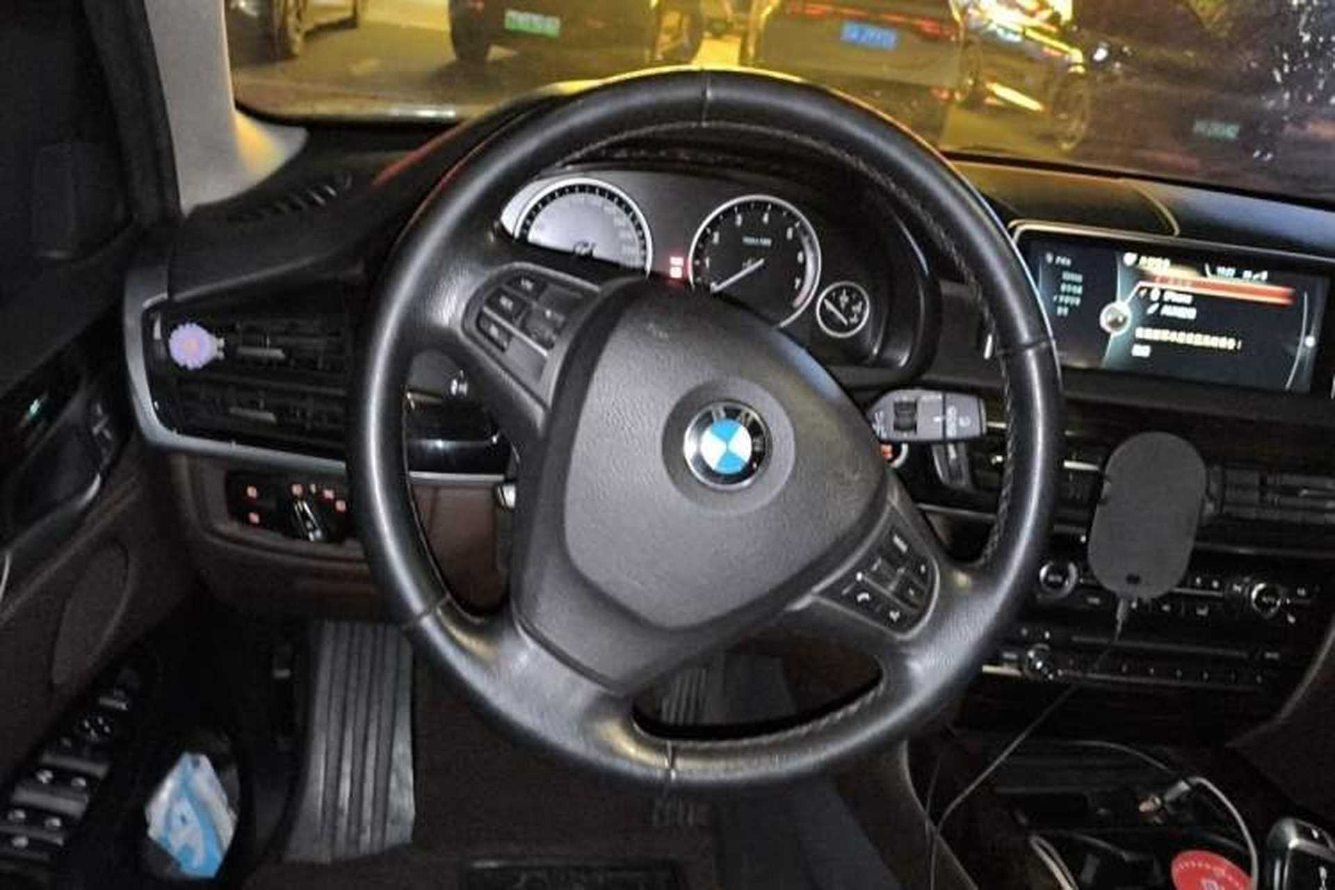 Used BMW X5 2017 xDrive35i Elegant Edition Steering Wheel