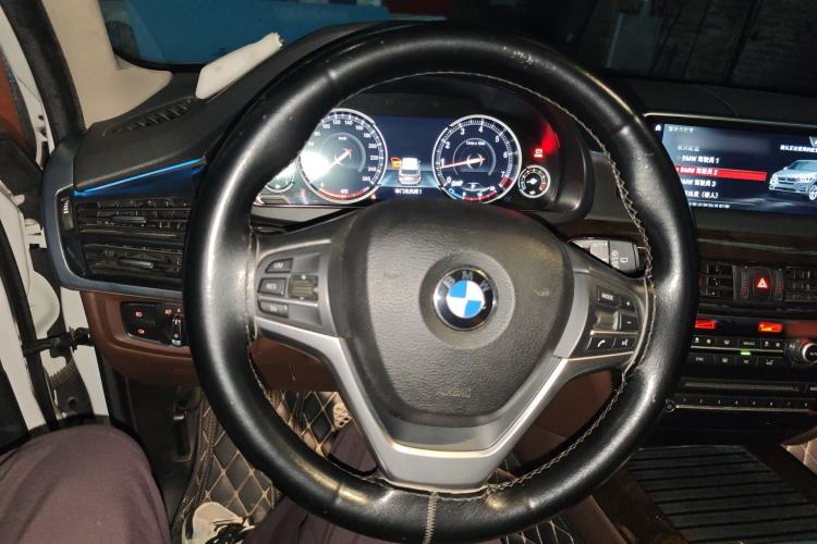 Used BMW X5 2017 xDrive28i Steering Wheel