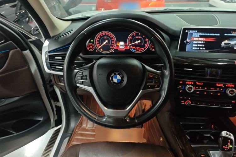 Used BMW X5 2017 xDrive35i Elegant Edition Steering Wheel