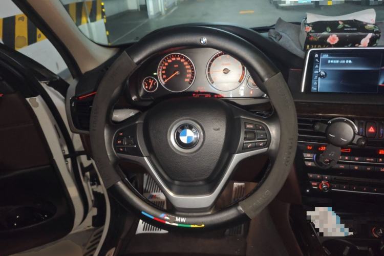 Used BMW X5 2017 xDrive35i Elegant Edition Steering Wheel