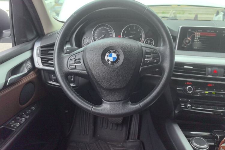 Used BMW X5 2017 xDrive35i Elegant Edition Steering Wheel