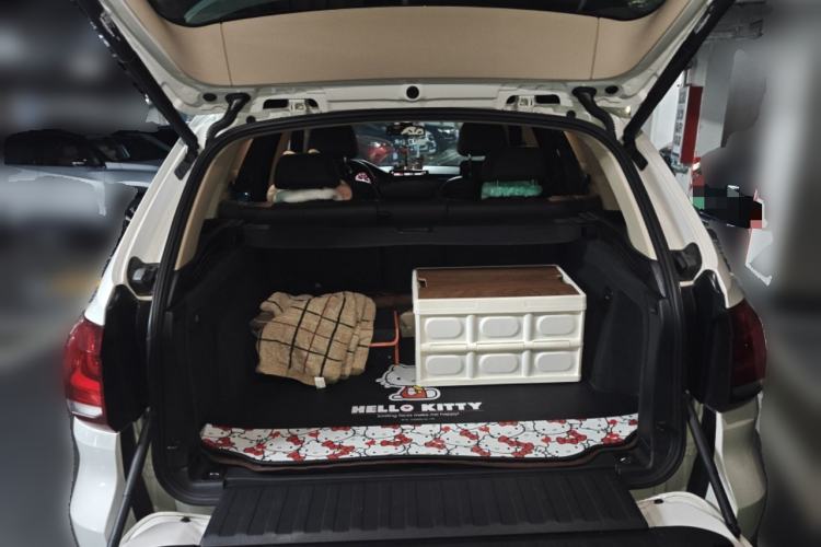 Used BMW X5 2017 xDrive28i Trunk