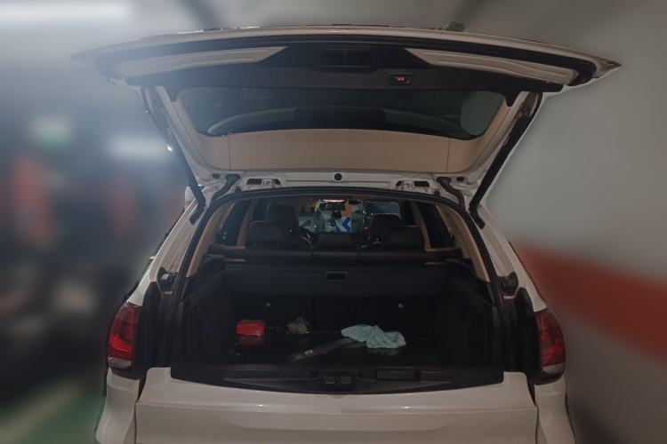 Used BMW X5 2017 xDrive35i Elegant Edition Trunk