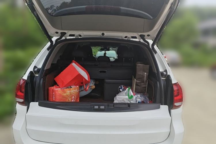 Used BMW X5  Trunk