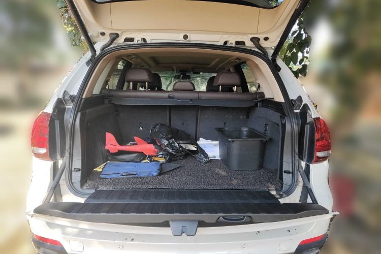 Used BMW X5 2017 xDrive35i Elegant Edition Trunk
