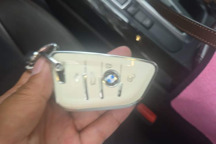 Used BMW X5  Vehicle Key