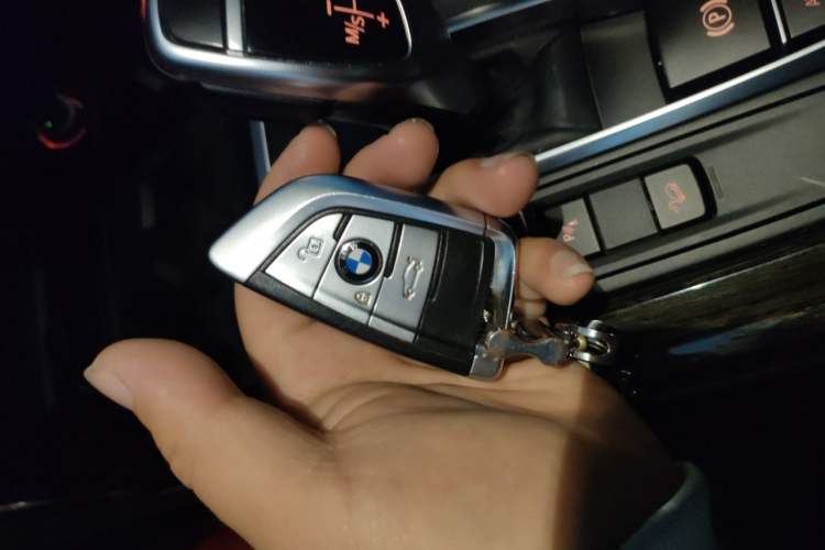 Used BMW X5 2017 xDrive35i Leading Model Vehicle Key