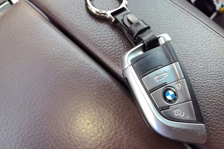 Used BMW X5 2017 xDrive35i Elegant Edition Vehicle Key