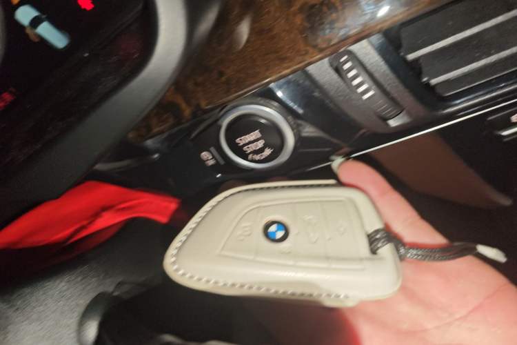 Used BMW X5 2017 xDrive35i Elegant Edition Vehicle Key