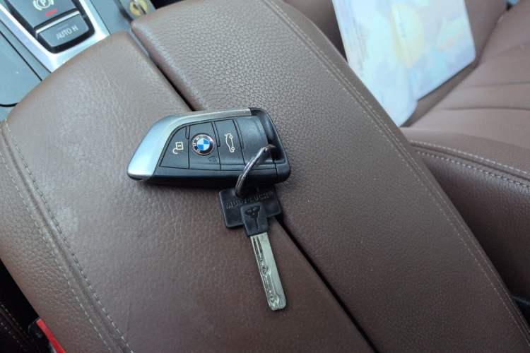 Used BMW X5 2017 xDrive35i Elegant Edition Vehicle Key