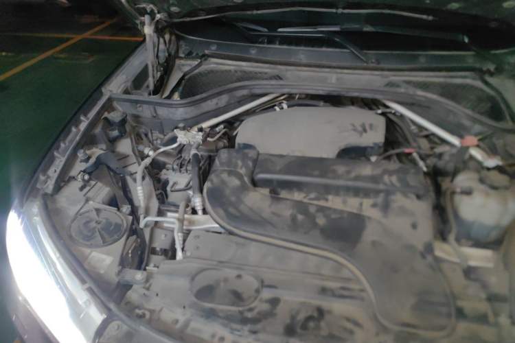 Used BMW X5 2017 xDrive28i Engine Bay Right