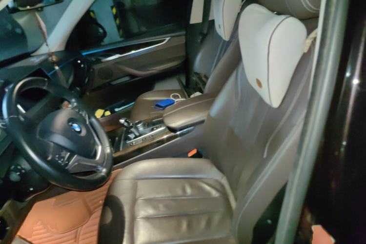 Used BMW X5 2017 xDrive28i Left Front Seat