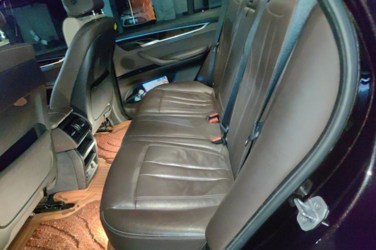 Used BMW X5 2017 xDrive28i Left Rear Seat