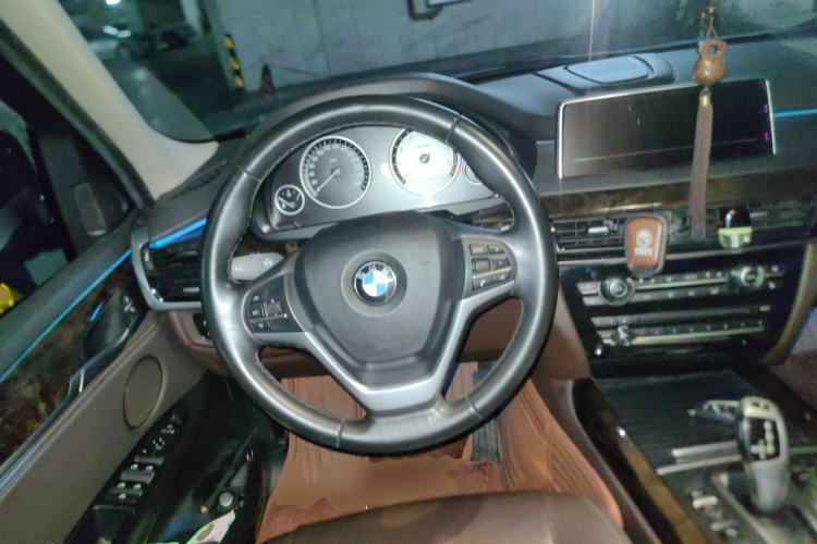 Used BMW X5 2017 xDrive28i Steering Wheel