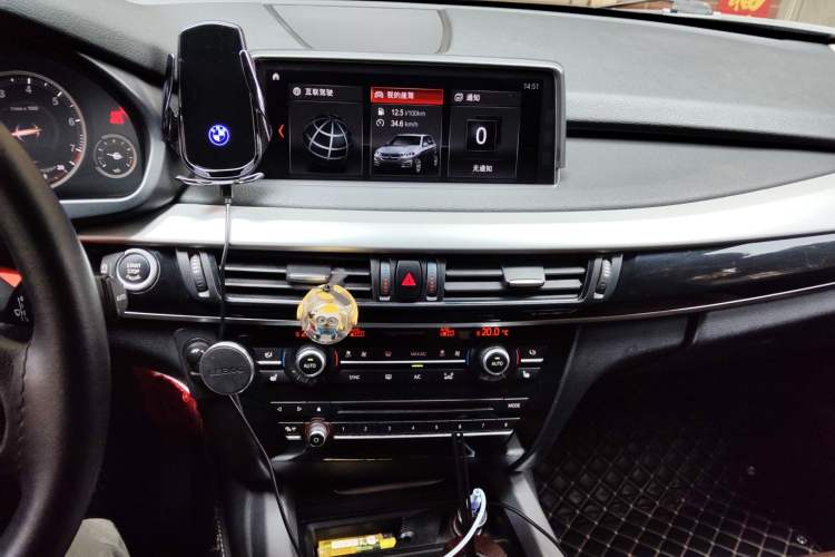Used BMW X5 2018 xDrive35i Elegant Edition Audio And AC Panel