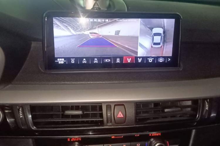 Used BMW X5 2018 xDrive28i Audio And AC Panel