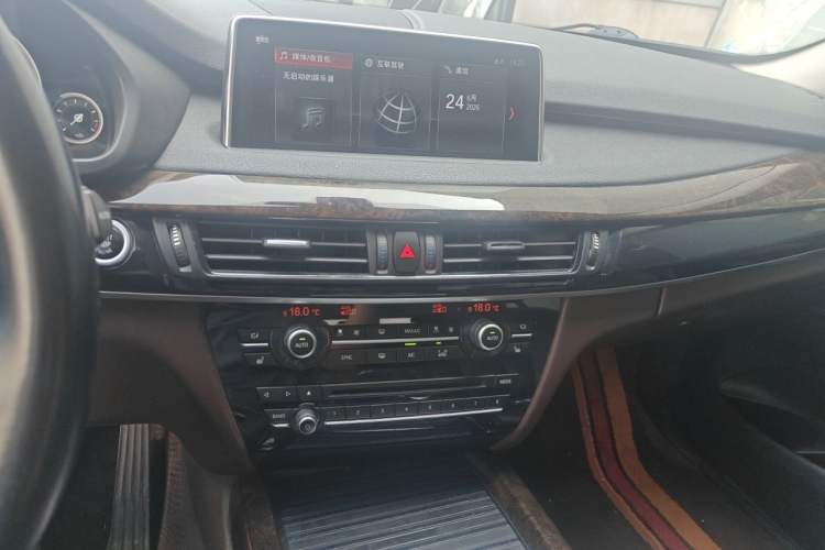 Used BMW X5 2018 xDrive28i Audio And AC Panel