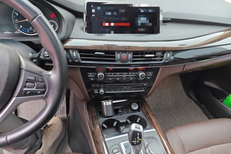 Used BMW X5 2018 xDrive28i Audio And AC Panel