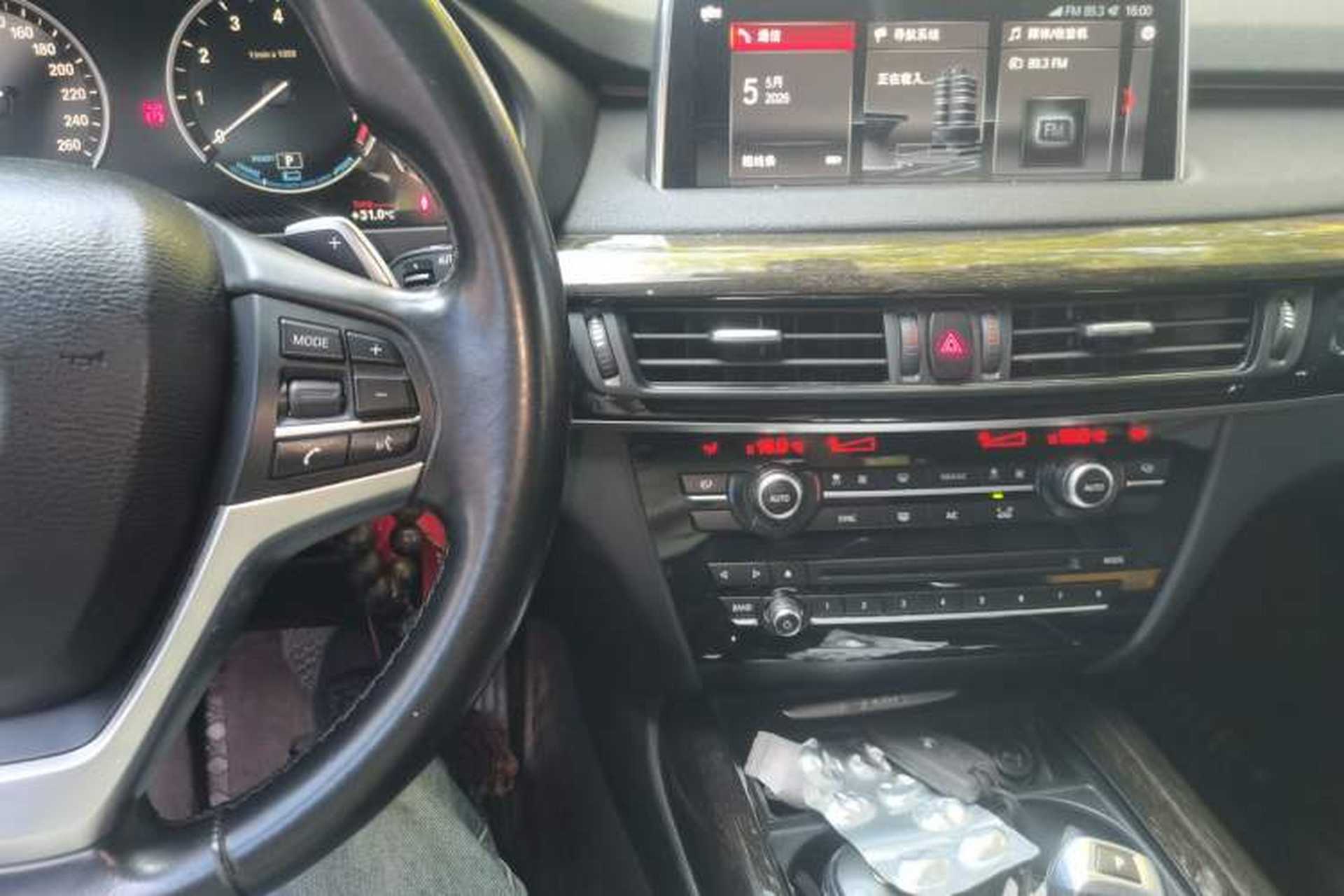 Used BMW X5 2018 xDrive28i Audio And AC Panel