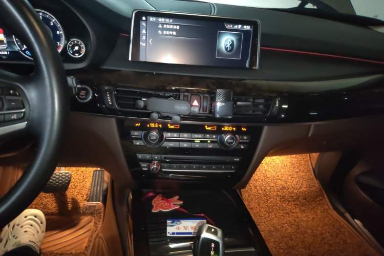 Used BMW X5 2018 xDrive28i Audio And AC Panel